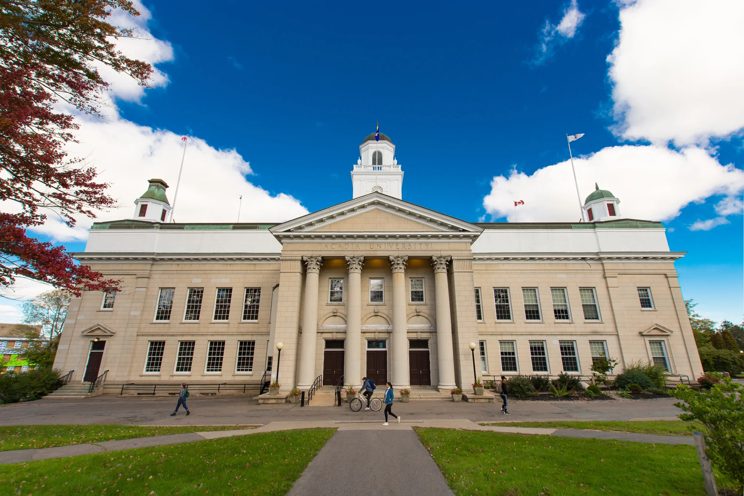 Acadia-University-Ranking-Tuition-Profile-Macleans