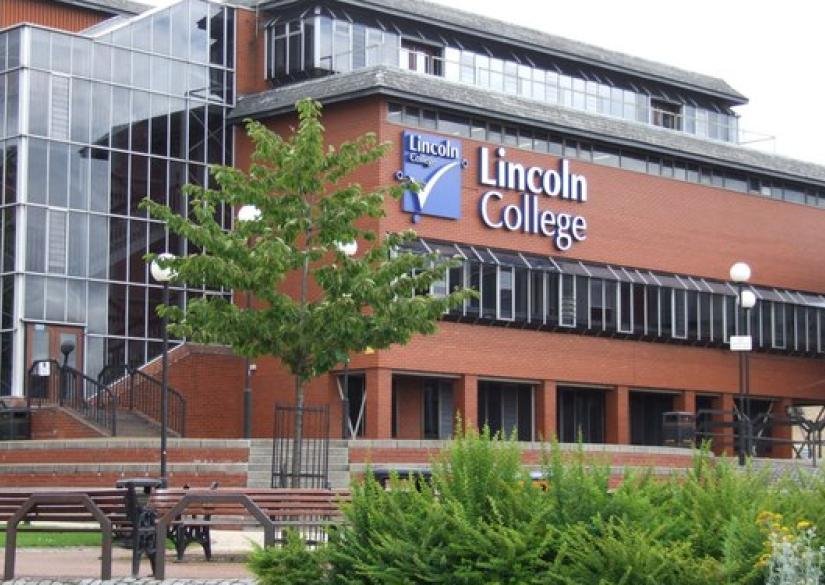 825_585_smapse-lincoln-college-01
